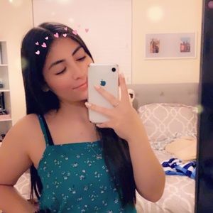 Meet your Posher, Julia